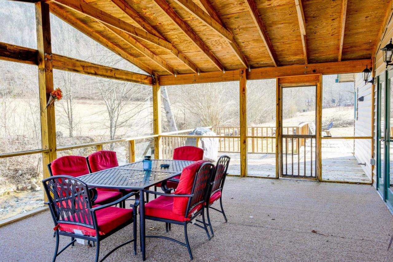 Meadow Creek Manor *