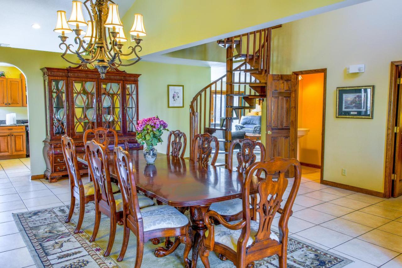 Meadow Creek Manor Holiday home