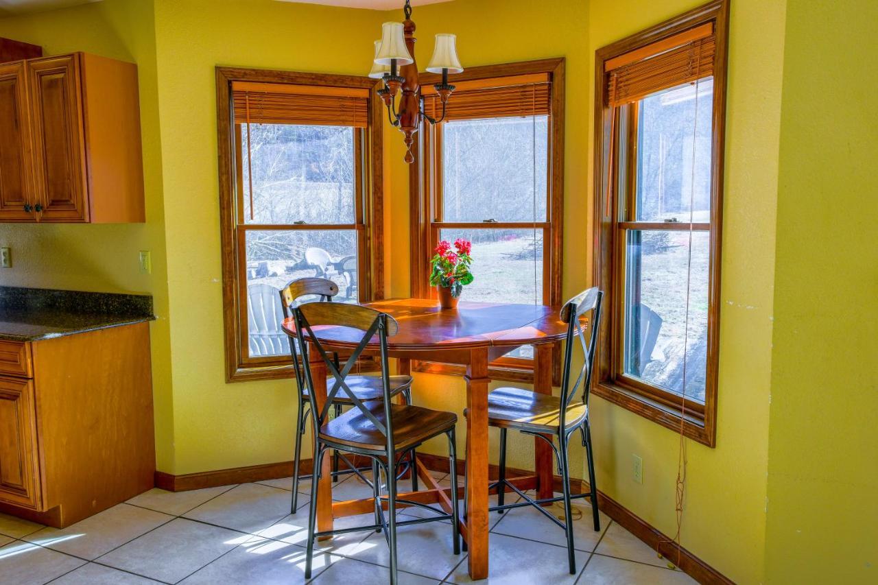 Meadow Creek Manor Holiday home