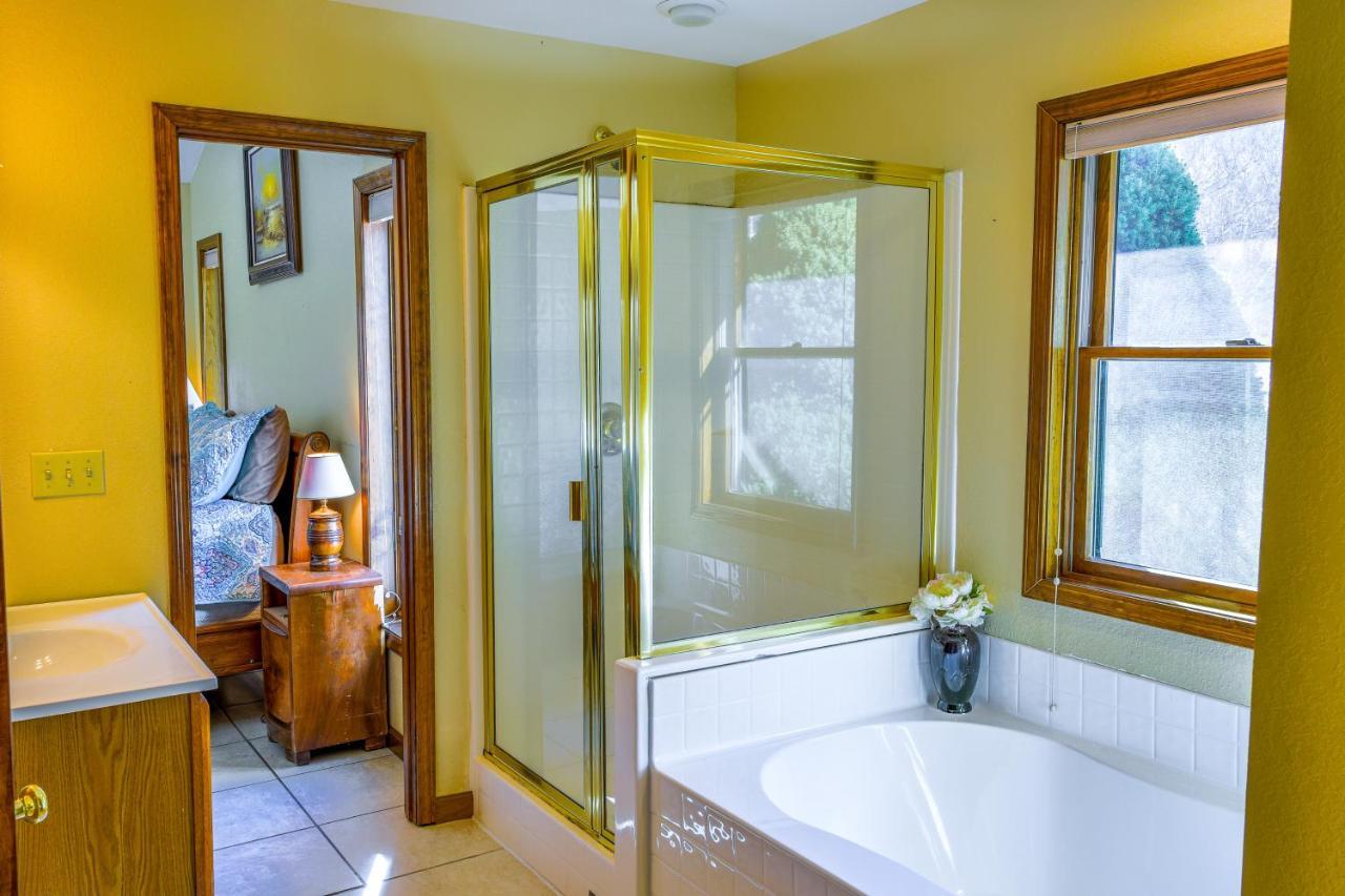 Meadow Creek Manor Holiday home Whittier